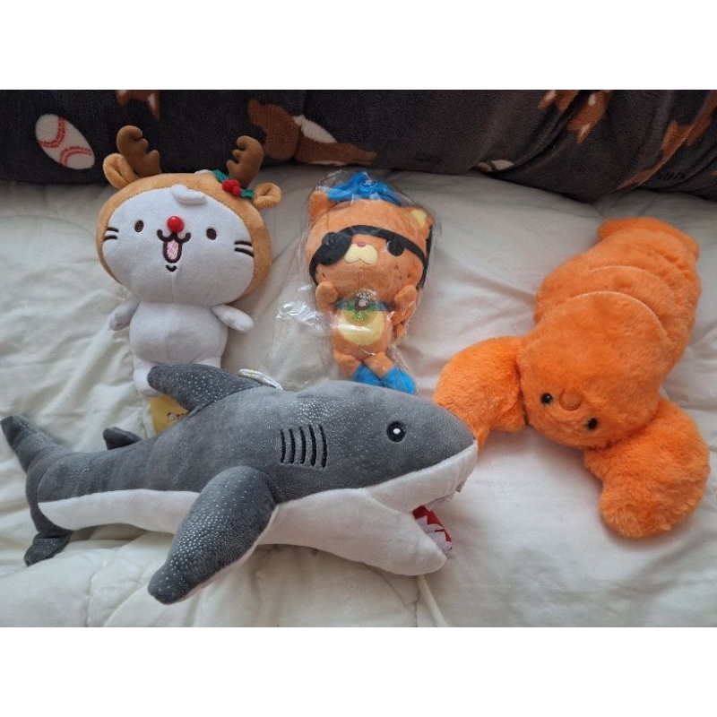 超便宜娃娃 一隻30元 鯊魚 馴鹿 龍蝦 夾娃娃機商品