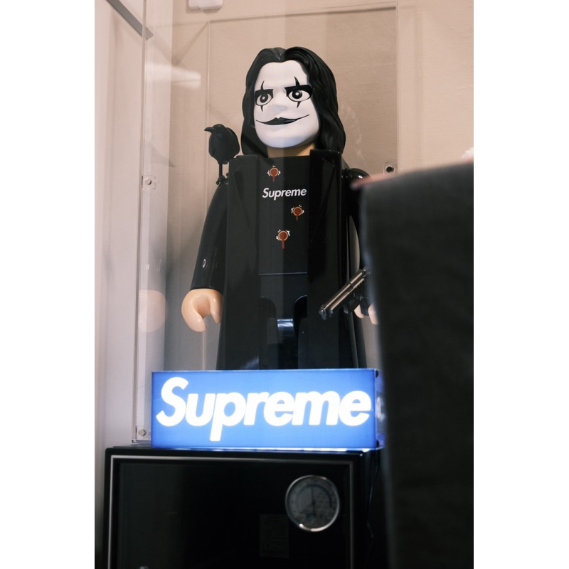 BE@RBRICK The Crow x Kubrick x Supreme 1000% 龍族戰神 李小龍之子