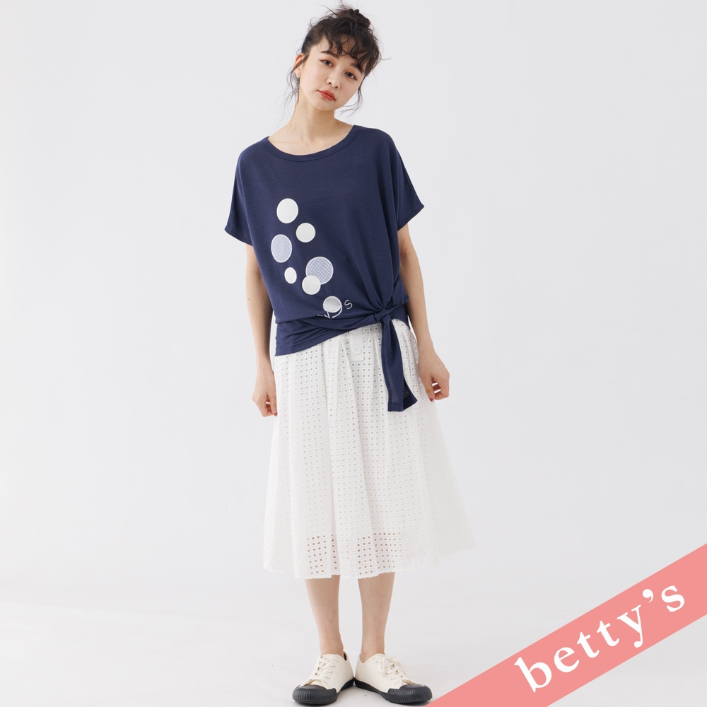 betty’s貝蒂思(31)甜美鏤空蕾絲鬆緊腰長裙(白色)