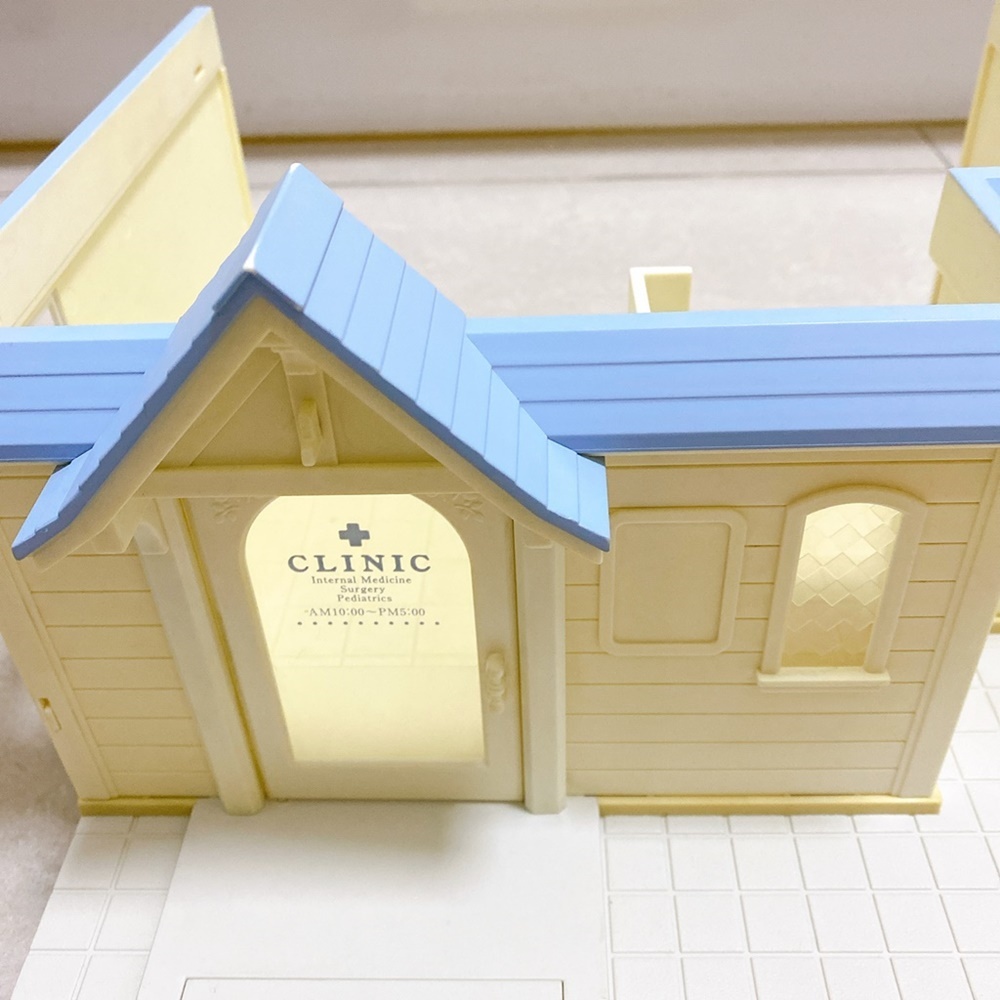 日本購入 日版 絕版 Sylvanian Families 森林家族 醫院系列 藍頂醫院空屋 診所 空屋