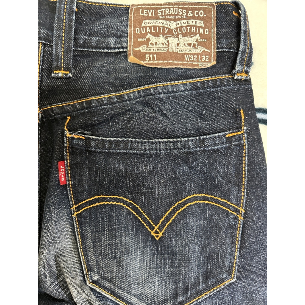 近全新正品Levis 511(W32)深藍刷白直筒牛仔褲