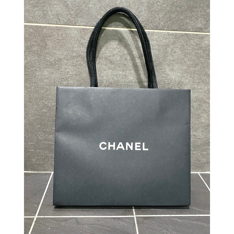 Chanel 香奈兒精品專櫃24P黑色紙袋正品/手提袋/禮物袋/精品紙袋（小皮件、小廢包、絲巾可裝）