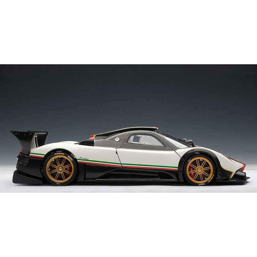 Autoart Pagani Zonda R 2009 1/18 靜態展示模型精品（限量車）（不接待社會低層次生物）