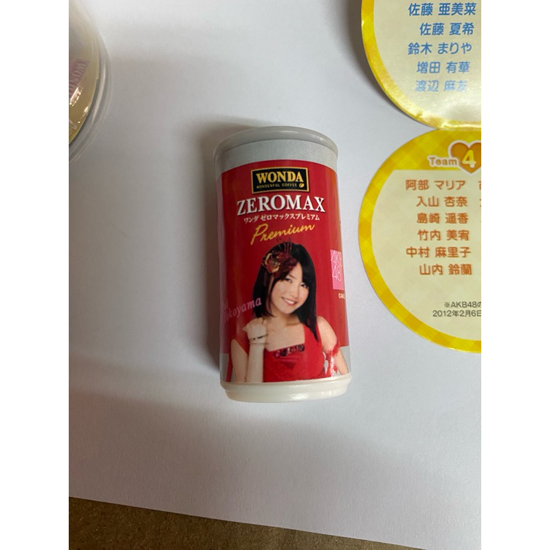 WONDA咖啡 AKB48 紅色 磁鐵 散賣 雜物 （40）