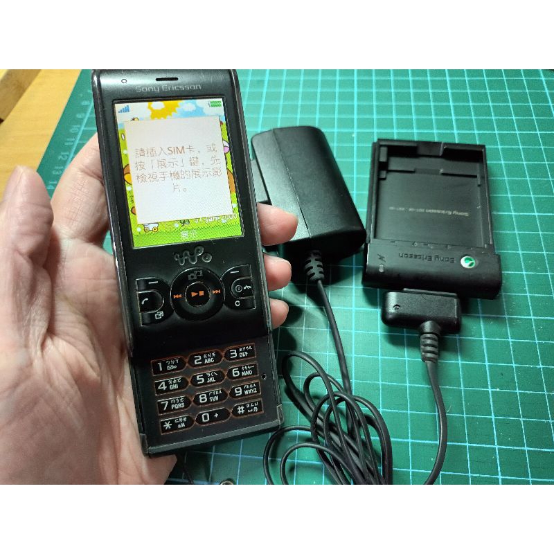 Sony Ericsson W595 黑色 320萬 相機 滑蓋 Walkman 出清經典收藏