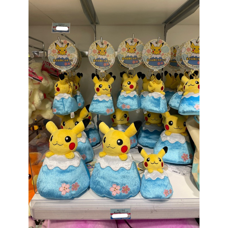 日本限定商品 《代購4/4回台》 御殿場限定寶可夢 富士山皮卡丘(小) pokemon store