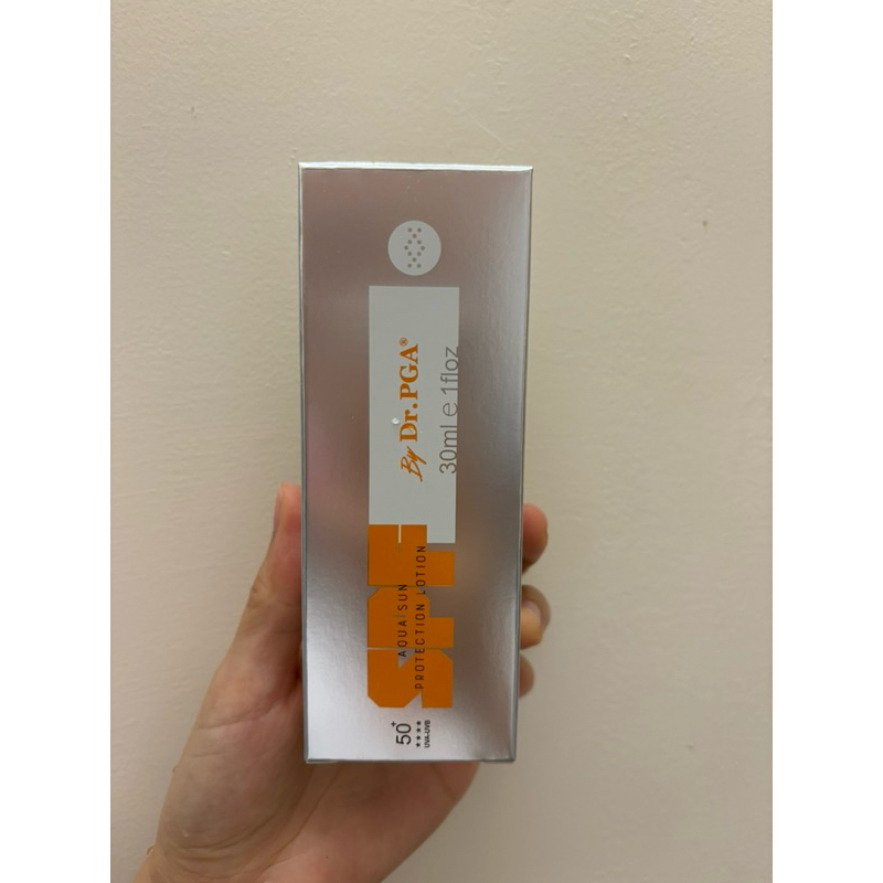 Dr.PGA SPF50+水淨透防曬乳（抹開無色）