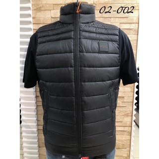 高雄凡賽斯歐洲精品 HUGO BOSS BOSS 左胸立體像皮字體LOGO 素面 黑色 立領 羽絨背心 背心