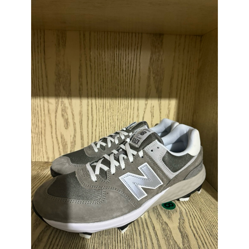 現貨New Balance Fresh Foam 574 棒壘球膠釘鞋 US10.5/28.5cm 壘球鞋 膠釘