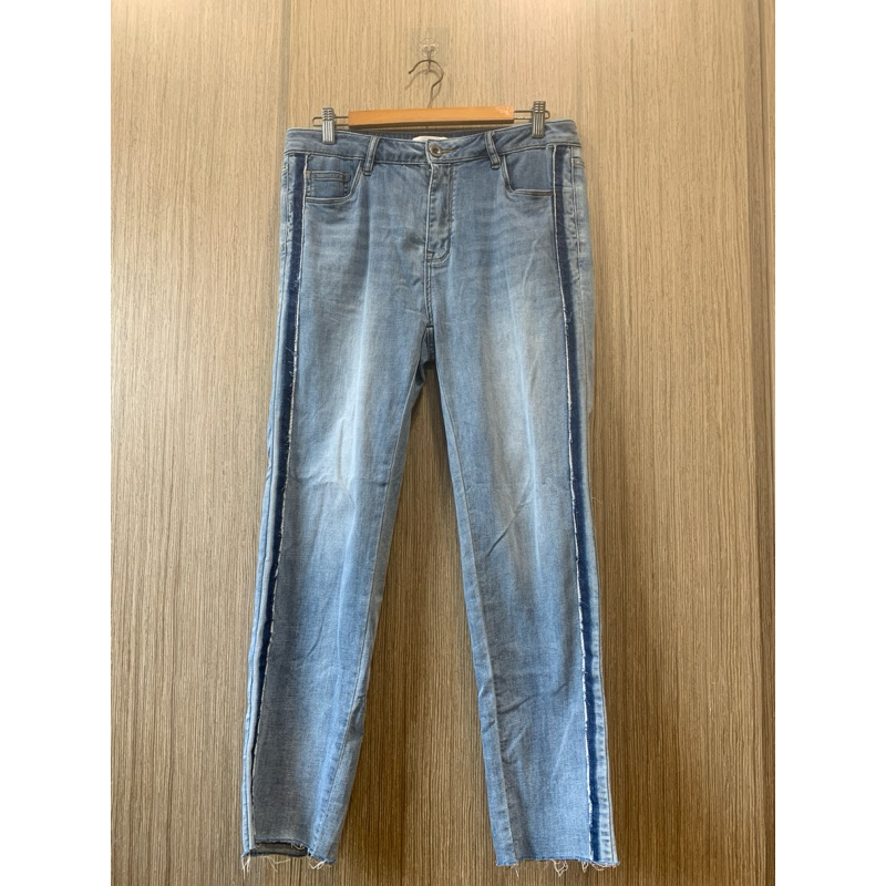 專櫃en-suey牛仔褲42/XL  （銀穗/淺藍/雙邊藍條）