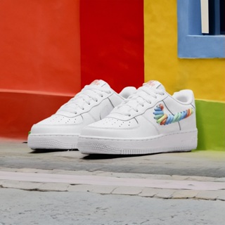 【Fashion SPLY】Nike AF1 Low GS'Rainbow Swoosh 彩虹編織 FQ4948-100