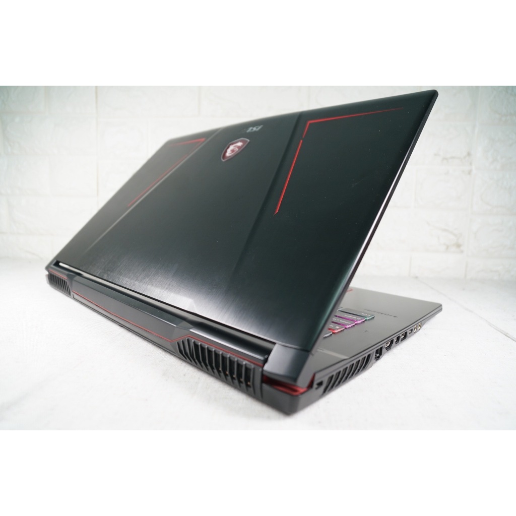 MSI 微星 GE73 7RD-028TW 電競筆電 i7-7700HQ/16G/1T+256SSD/GTX1050Ti