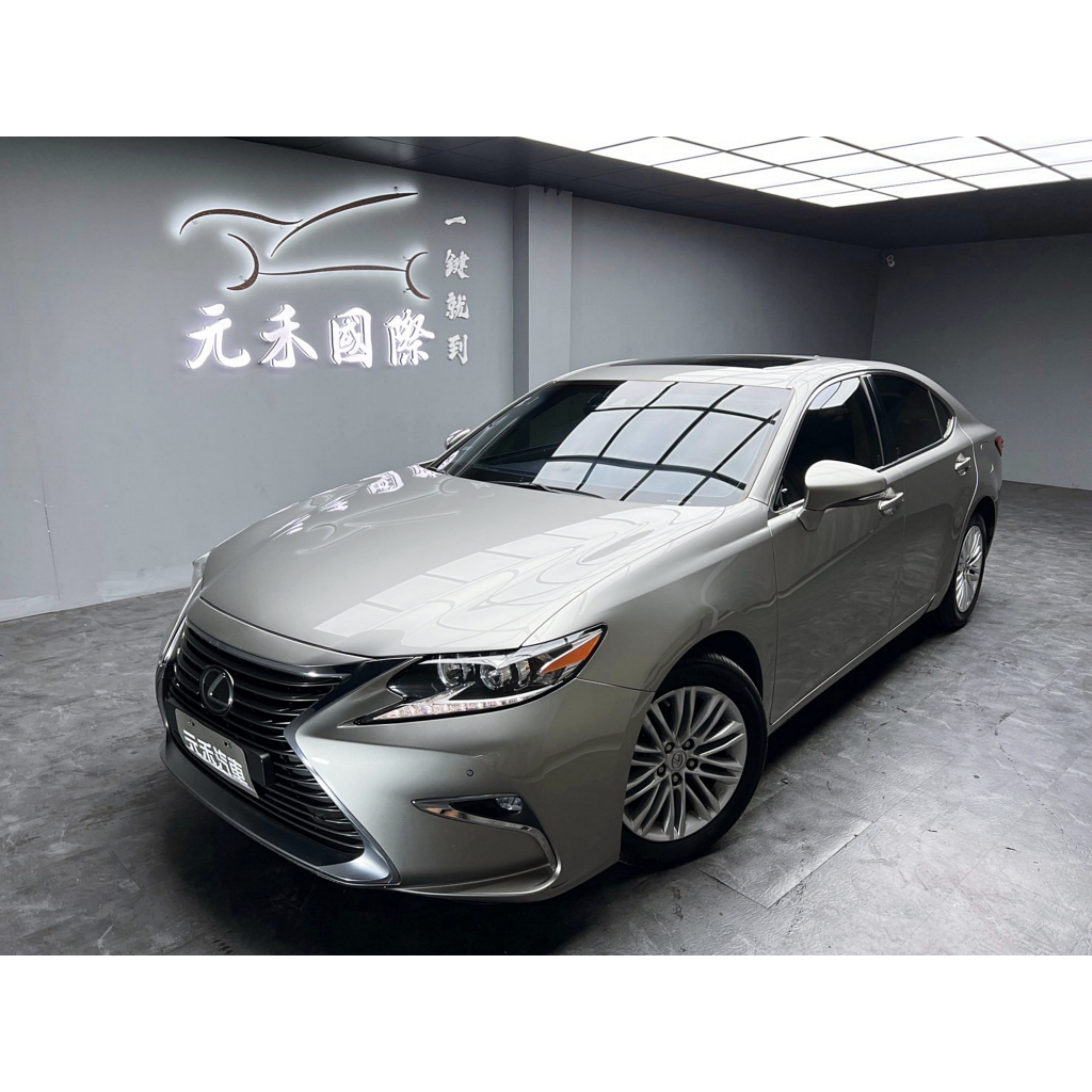 『二手車 中古車買賣』2017 Lexus Es200 頂級Navi版 實價刊登:67.8萬(可小議)