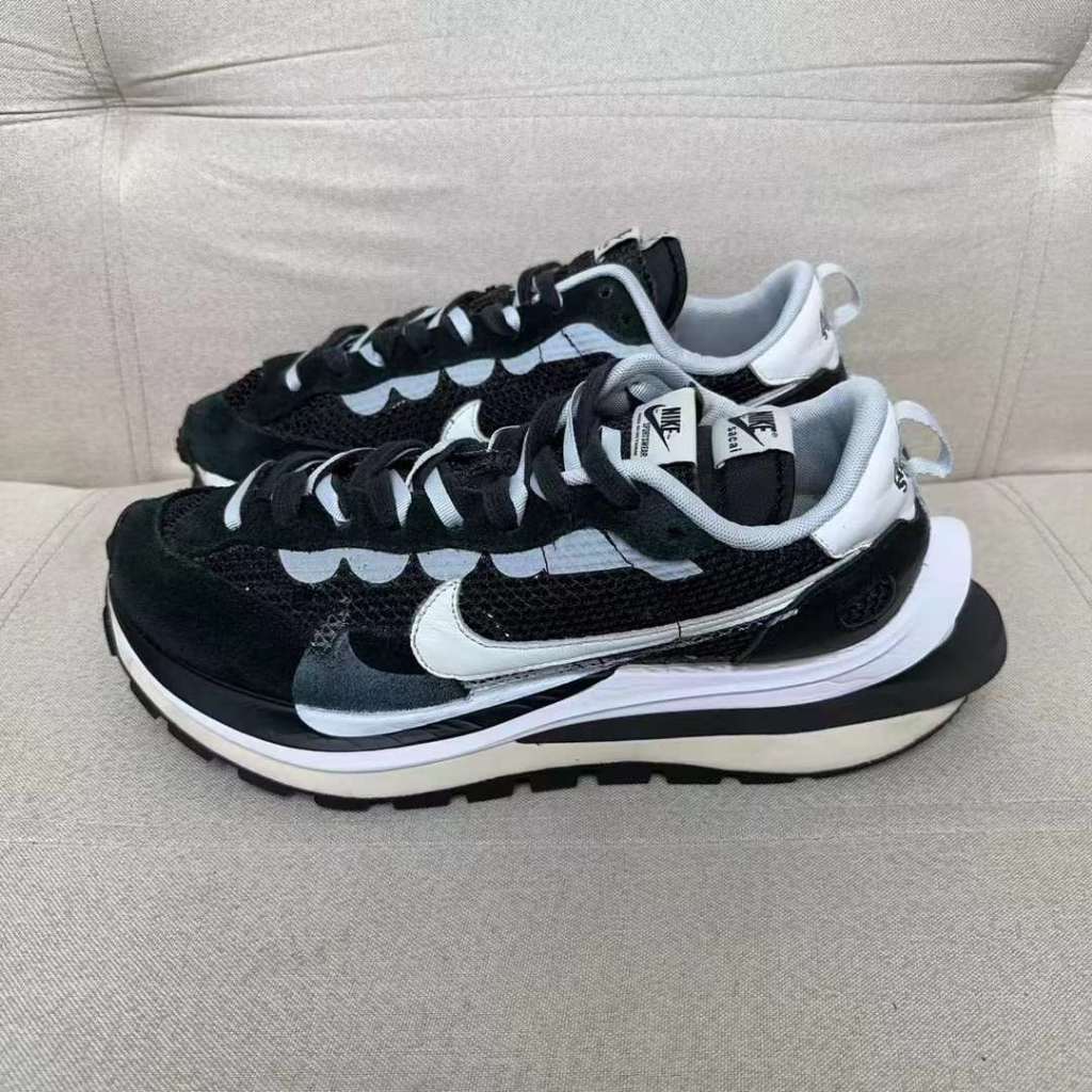 《二手寄賣》Sacai x Nike 黑白 US10.5 無原盒 鞋況很好