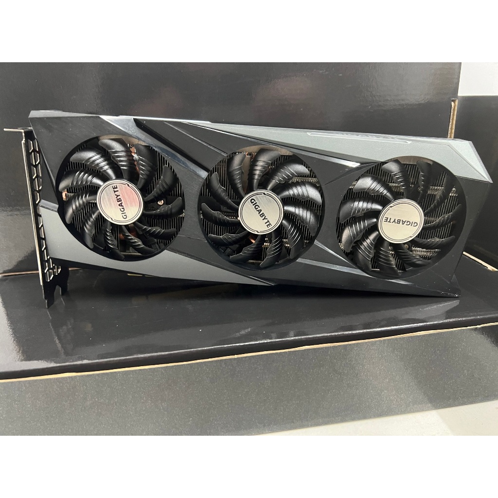 技嘉 GeForce RTX 3060 Ti GAMING OC 8G/ 檔板光亮 /有金屬背板/保固至:2027-09