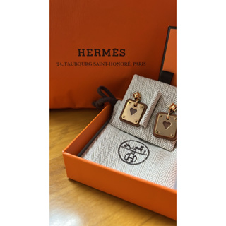 Hermes 玫瑰金撲克牌造型耳環