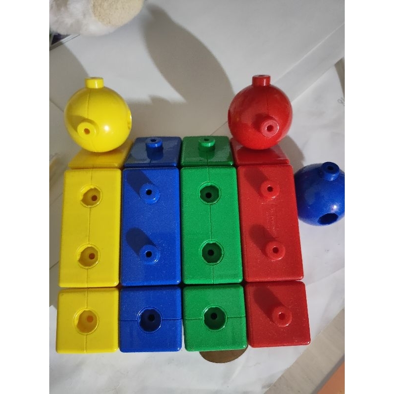 二手巧連智寶寶版的巧虎積木教具認識顏色觀察形狀