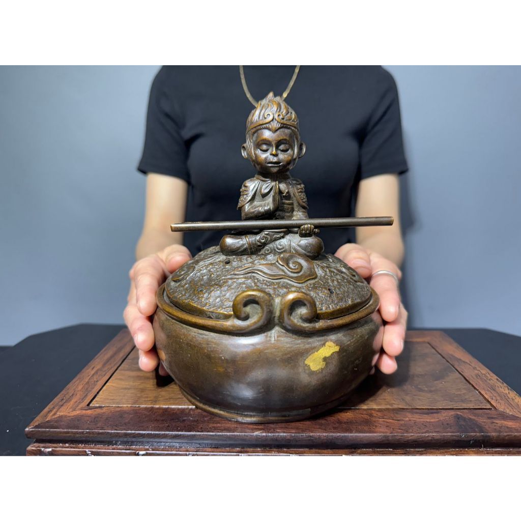 香爐，明治金工長谷川摄津掾晴定作古銅製，極細工，高11cm幅20cm重1600克 香爐，明治金工長谷川摄津掾晴定作古銅製，極細工，高11cm幅20cm