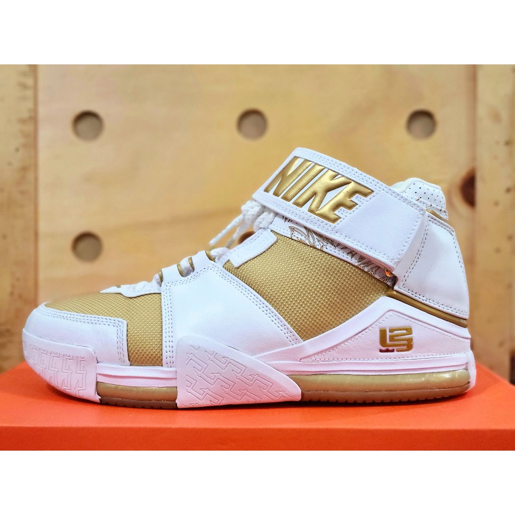 Nike LeBron 2 Metallic Gold and White 白金 籃球鞋 DJ4892-100 US9