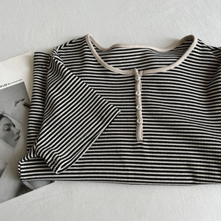可愛舒適黑白條紋簡約百搭圓領短袖針織衫