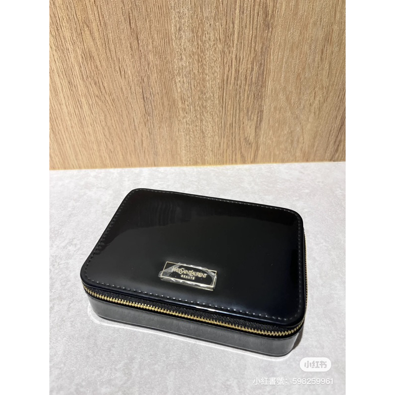 全新 YSL 聖羅蘭 黑色漆皮方型包 硬殼 化妝包 珠寶盒 置物盒 置物包 錢包 手拿包 收納包 側背包 肩包