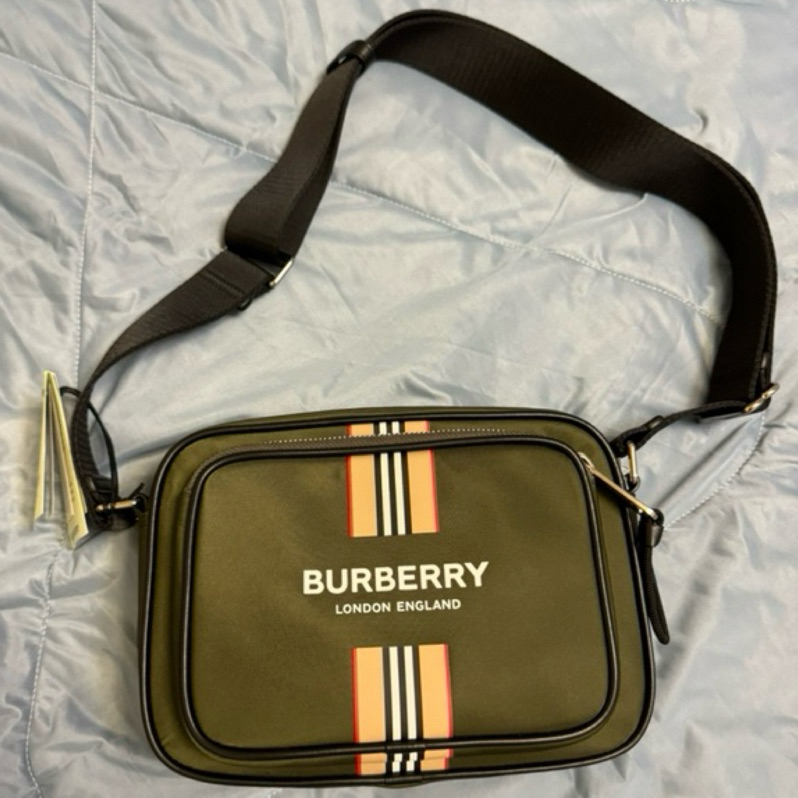 Burberry 側背包《全新》