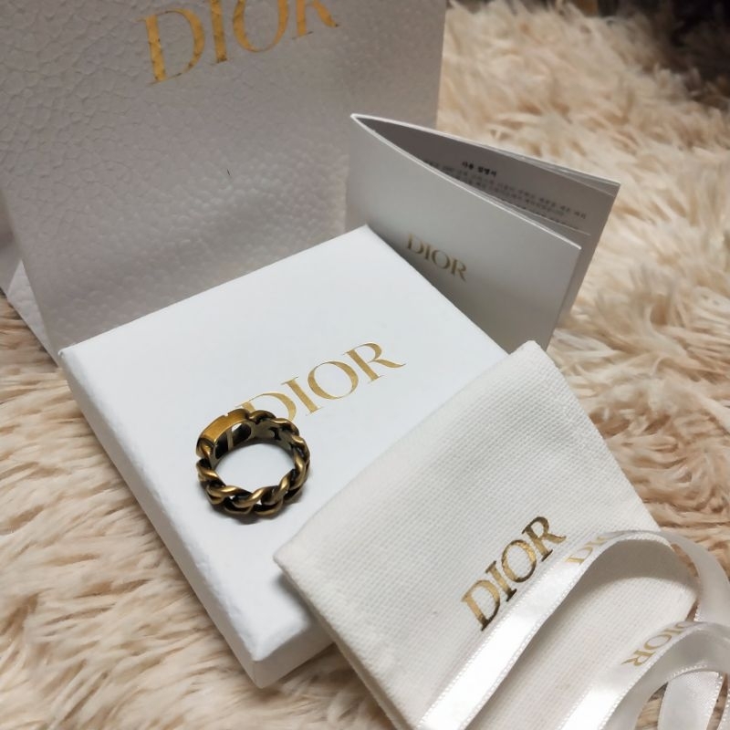 全新 Dior 30 MONTAIGNE 戒指