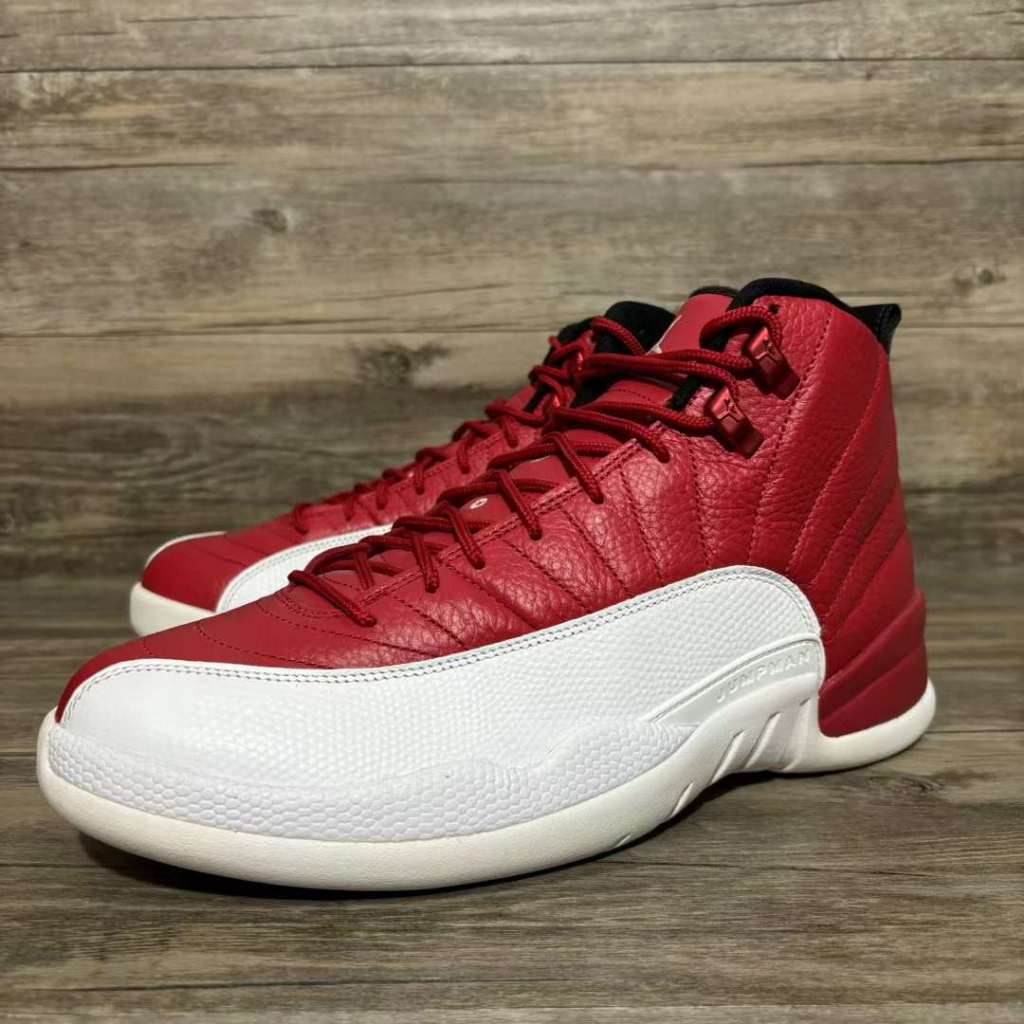 《全新寄賣》Air Jordan 12 白紅 US9 無原盒 全新