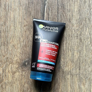 法國製 Garnier Blackhead Wash Scrub 竹炭黑頭 去角質 3合1 面膜 洗面乳 新品