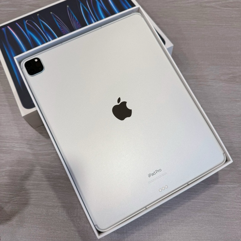 整新♦️iPad Pro 12.9吋 6代 M2 1TB LTE 銀色