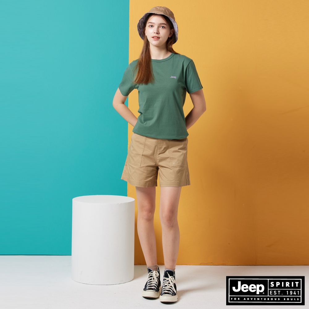 JEEP 女裝 率性大口袋百搭短褲-卡其