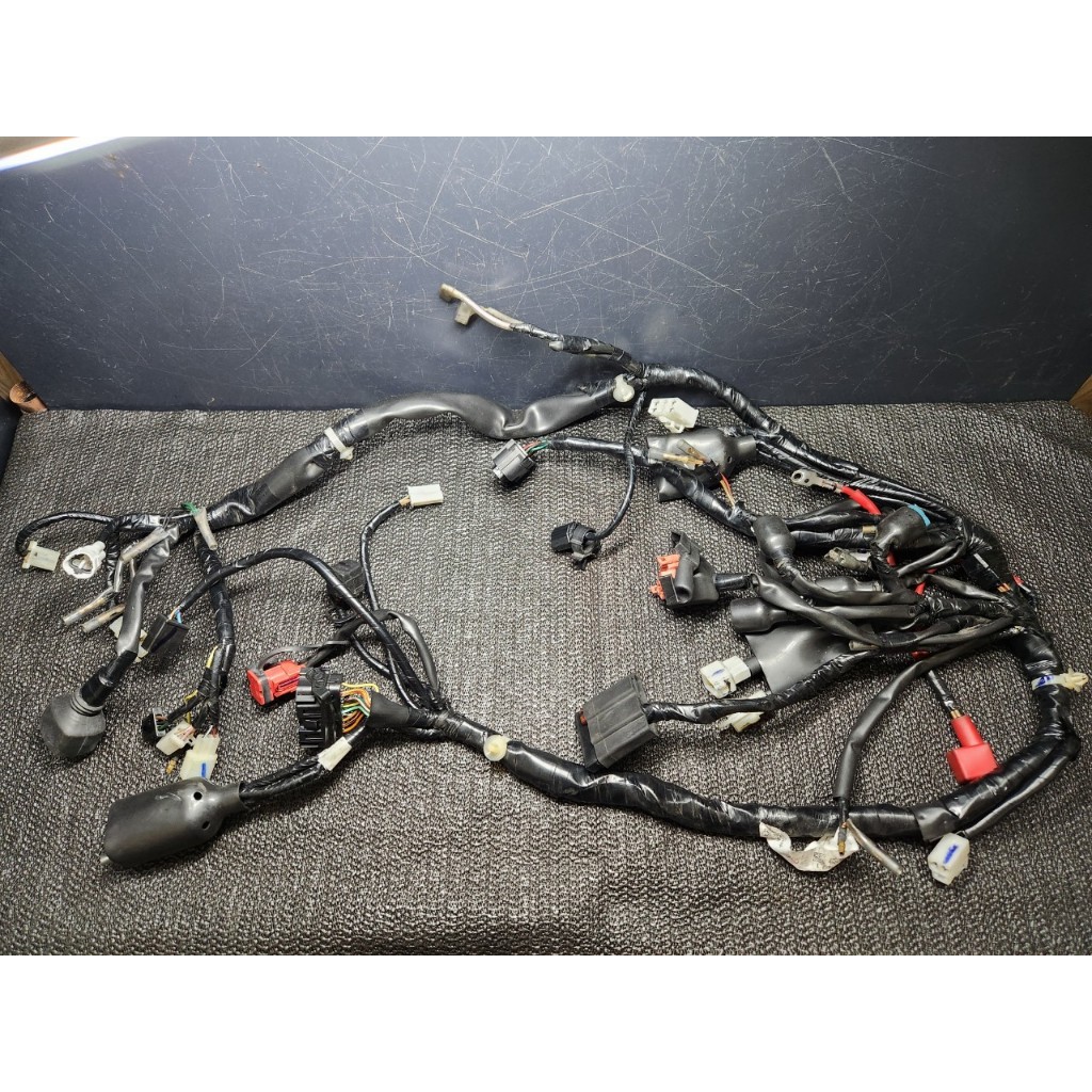 FZS 150 V3 主配線 電線總成 原廠 零件 中古 二手 殺肉 山葉 YAMAHA FZS150