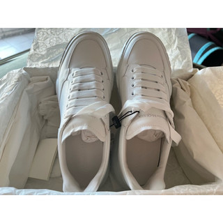 亞歷山大·麥昆 Alexander McQueen 白色尾波鞋 小白鞋(全新/未穿）