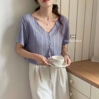 【Fee現貨7色】V領半排扣透膚短袖上衣🔥針織上衣 短版上衣 小外套 透膚上衣 女上衣 韓系穿搭 夏天穿搭