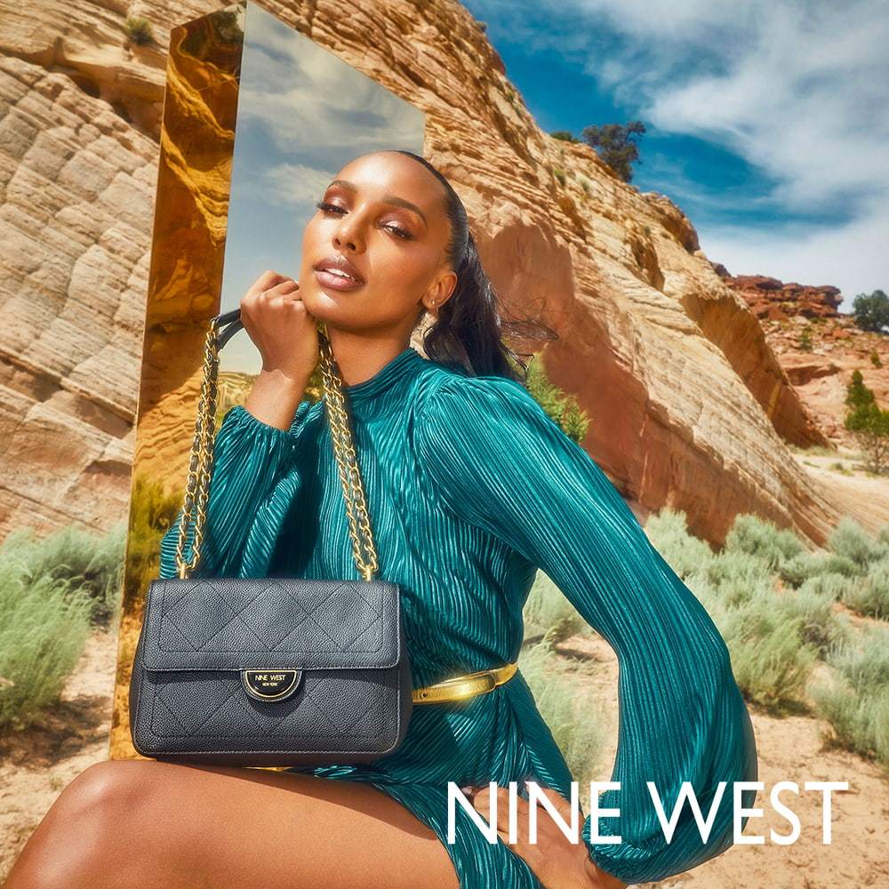 【NINE WEST】ALIA 真皮菱格斜背/肩背包-黑色(136621)