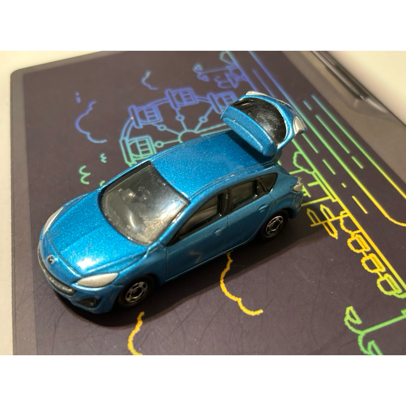 tomica mazda 3