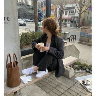 ✈️✈️🤎🤎韓國Bucks & Leather手工小羊皮水筒包/單肩、斜背、 手提三用💛🤎
