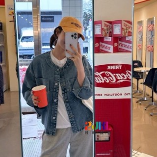 #L1702202 簡約圓領大口袋剪接牛仔外套 質感復古挺版闊型排釦長袖外套 休閒寬鬆個性百搭造型牛仔夾克