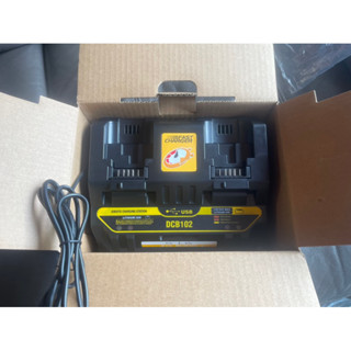 副廠 全新 得偉 6A ＋ 6A 共12A輸出功率 急速 快速 充電器 三個散熱風扇雙USB插口 110V 220V三Q