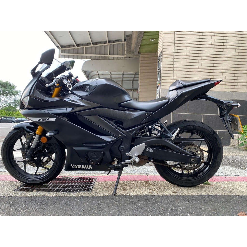 YAMAHA YZF-R3 二手檔車中古車配合全額.超額.學生貸款強力過件白牌黃牌紅牌仿賽街車大型重機滿18即可辦