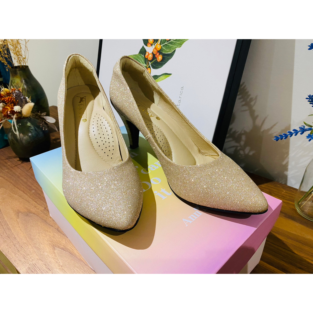 【二手】Ann’S睡美人-晶鑽3D氣墊尖頭高跟鞋7.5cm-金_婚禮高跟鞋