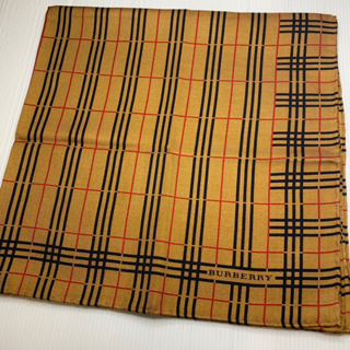 Burberry 咖啡色格紋絲棉手帕，大尺寸57公分，手感柔軟，可當絲巾，全新無標籤貼紙