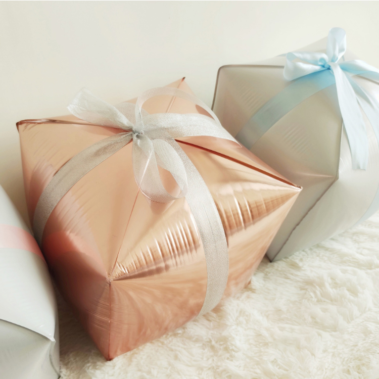 禮物盒造型氣球&lt;台灣現貨&gt;禮物盒氣球 派對道具 聖誕樹下禮物盒氣球 聖誕樹禮物擺飾 拍照道具 禮物盒鋁膜氣球