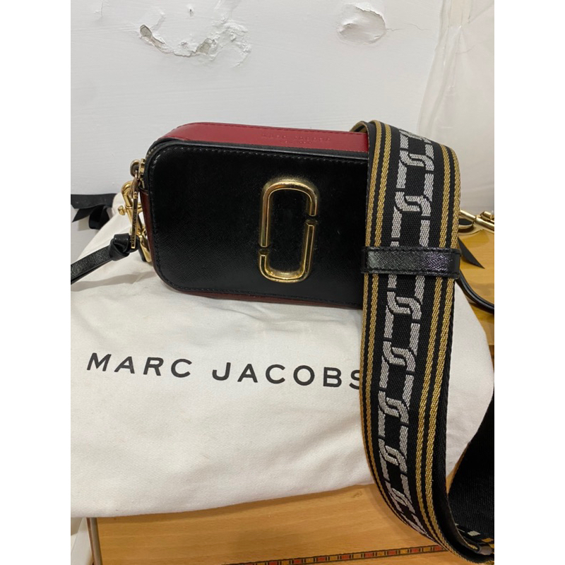 轉賣Marc Jacobs🧡黑紅鎖鏈款相機包（百貨專櫃購入）