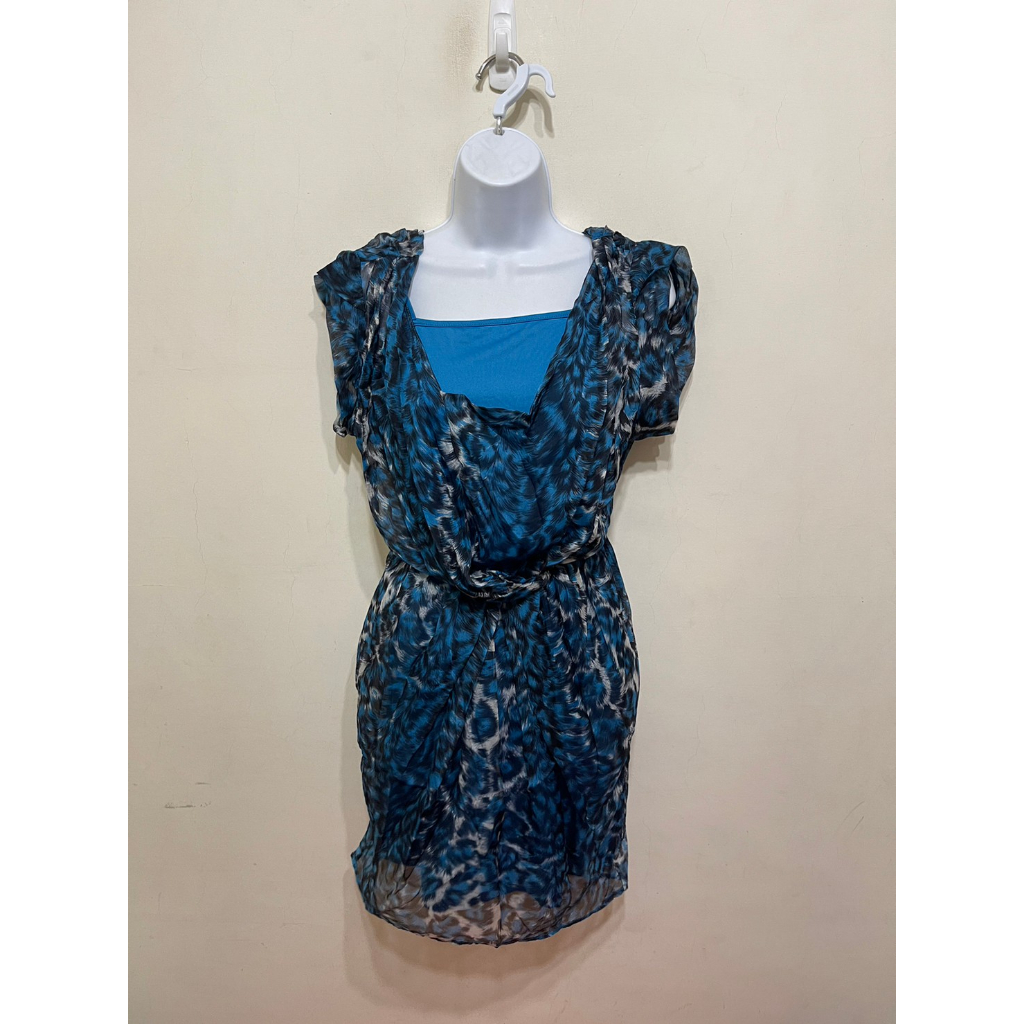 「 二手衣 」 iROO 女版無袖洋裝 36號（藍豹紋）63