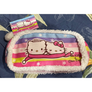 Sanrio Hello Kitty & Dear Daniel 冬季限定防水筆包/收納包