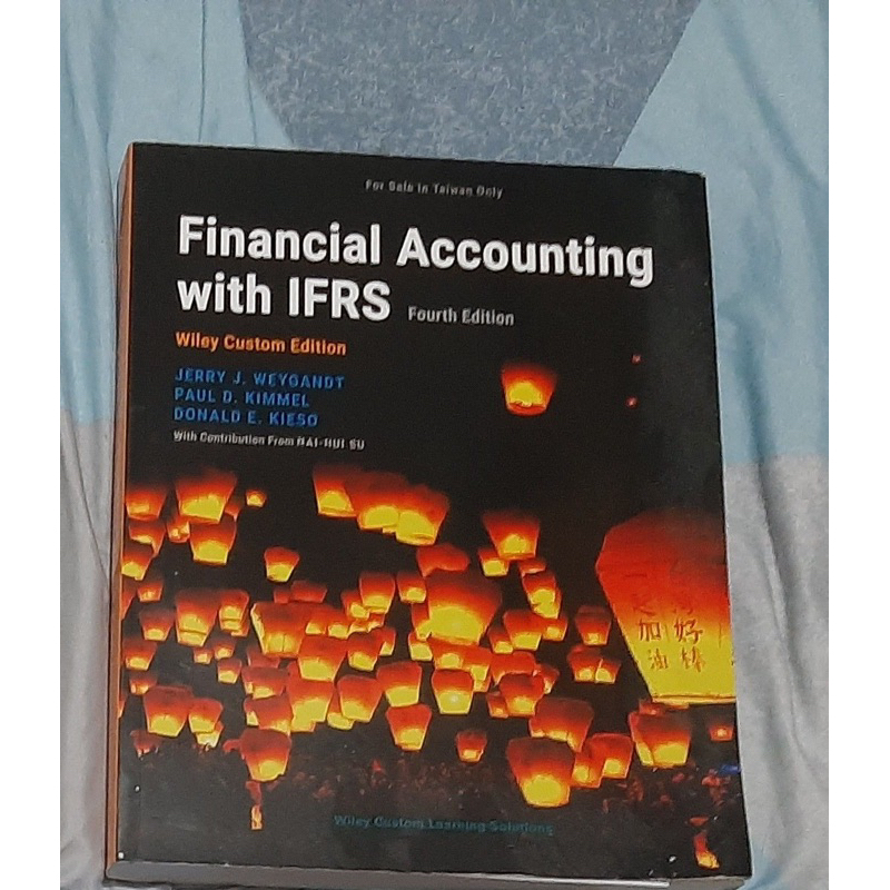 Financial Accounting with IFRS二手