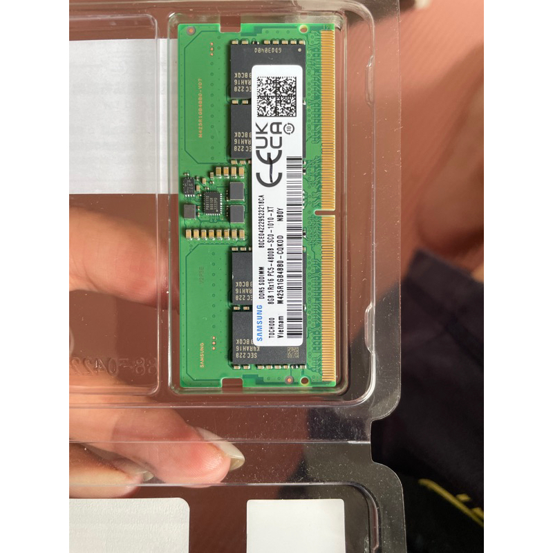 大降價～筆電記憶卡-三星DDR5-8G-4800