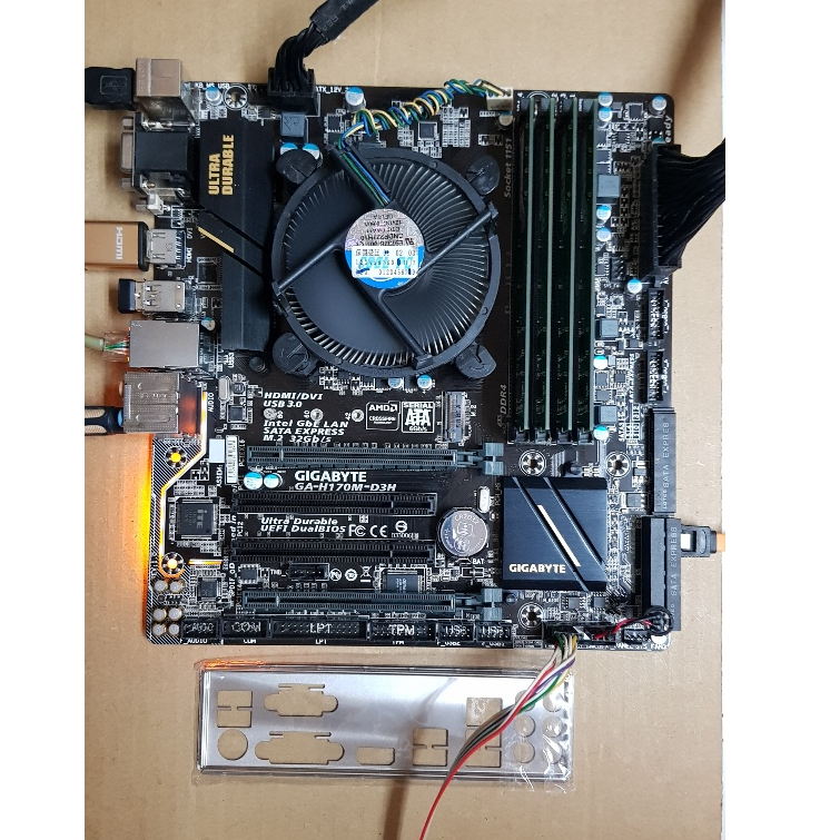 GIGABYTE 技嘉 GA-H170M-D3H 1151腳位 主機板 附擋板 H170 Z170