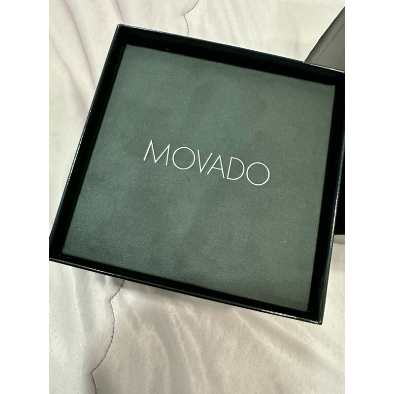 MOVADO 藍色錶面石英錶/有日期功能